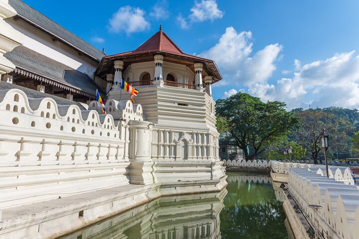 Kandy City Tour from Sigiriya - Photo 1 of 9